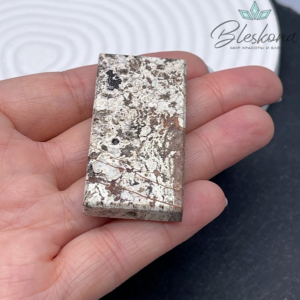 Яшма плоский прямоугольник 30,5*50,5 мм штучно