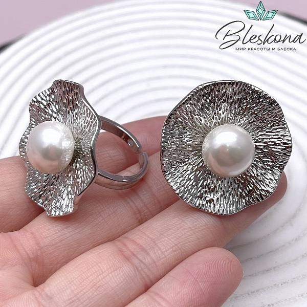 22 мм Цвет серебро, Кольцо безразмерное воланчик с жемчугом Майорка