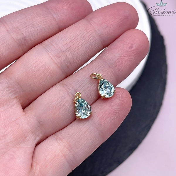 11*7 мм, Цвет золото, Подвеска капля голубой циркон