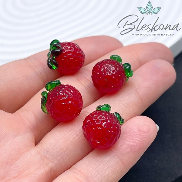 15*13 мм Бусина клубника