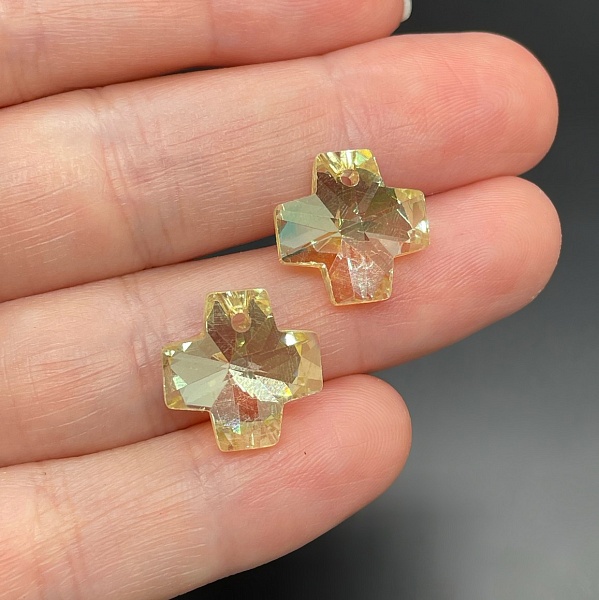 14 мм, Стекло Lux, Подвеска крест, цвет желтый