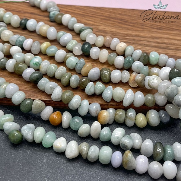 Жадеит зеленый №2 галтовка (7-9)*(7-9) мм