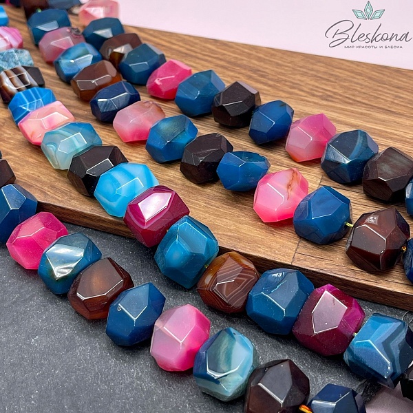 Агат микс (тонированный) фриформ огранка 15*17 мм 