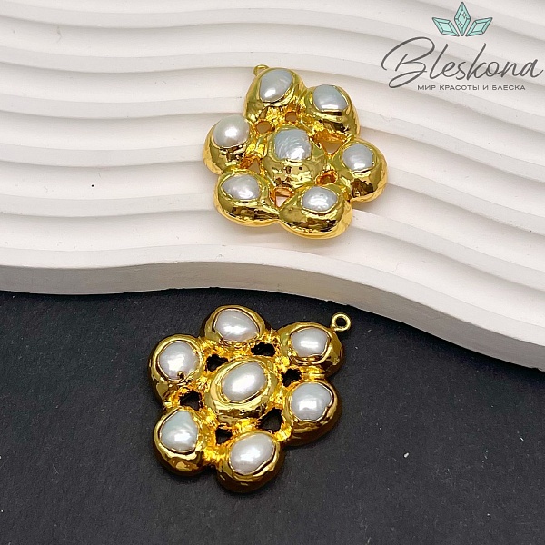 48*35 мм Цвет золото, Подвеска с жемчугами