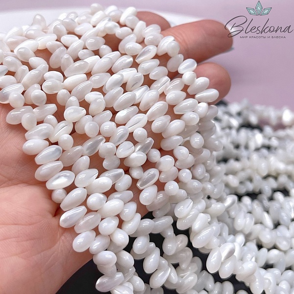 Перламутр белый капля отверстие поперек 7,5*4 мм