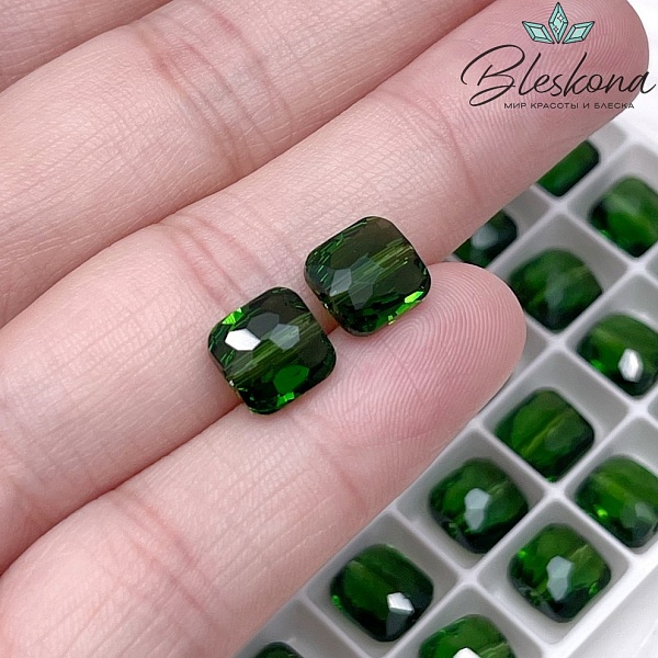 5035 Square Cusion 8 mm Fern Green