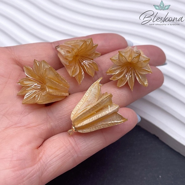 28-33 мм Подвеска Колокольчик в эпоксидной смоле бежевый