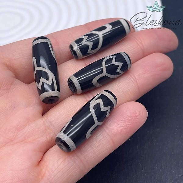 Бусина Дзи Лотос черно-белый бочонок 30*11 мм