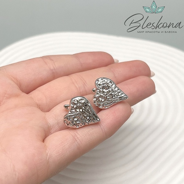 17*15 мм Цвет серебро Швензы Сердце рельефное Люкс