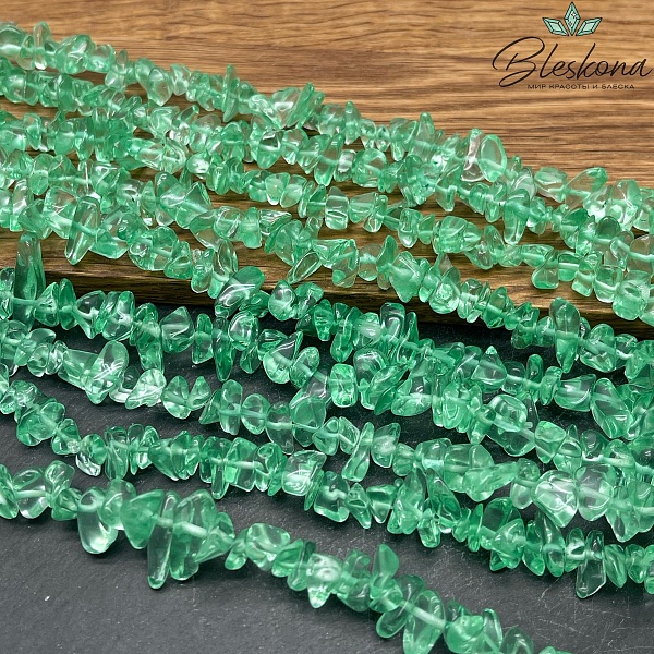 Крошка Кварц тонированный зеленый (имитация) ширина бусин ~ 7-9мм