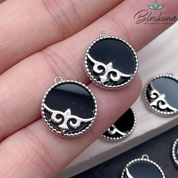 16,8*15 мм Цвет серебро, Подвеска круг черная керамика Этно №4