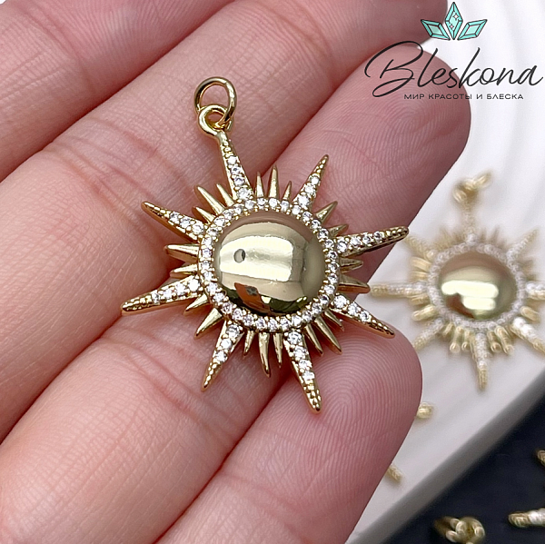 30,7*28 мм Цвет золото, Подвеска солнце цирконы 