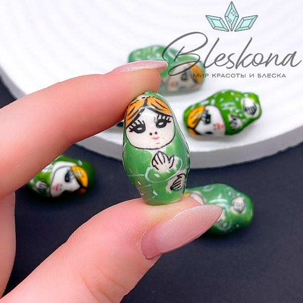 23*14 мм Керамика бусина матрёшка зеленая