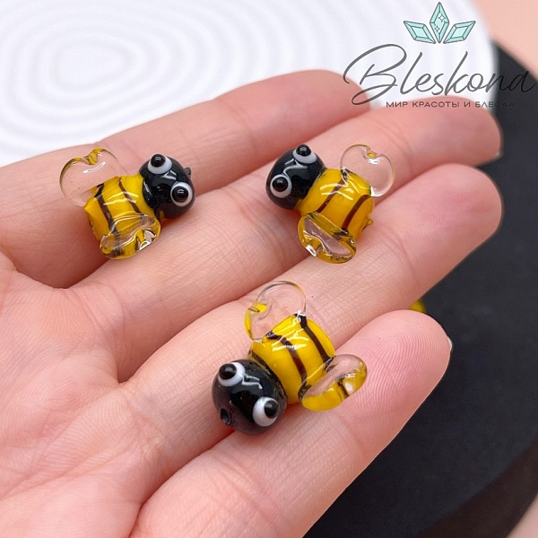 11*10 мм Бусина пчелка темно- желтая