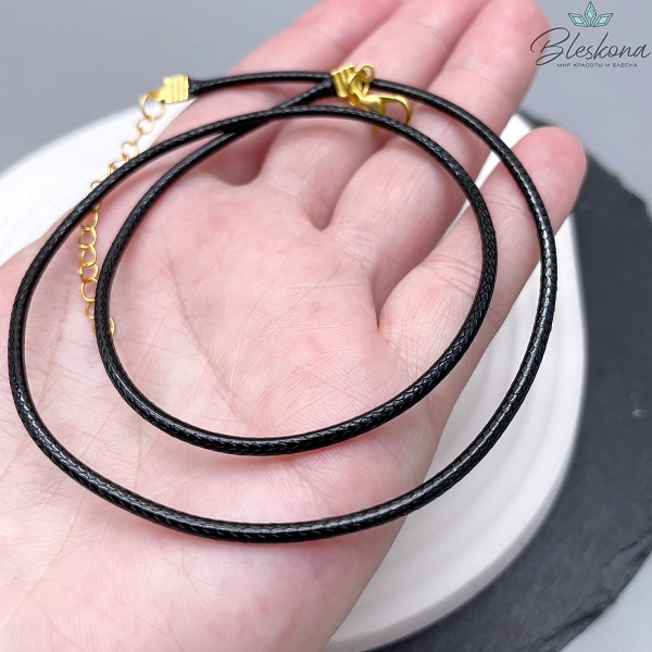 Шнурок черный под кулон из экокожи, цвет золото 58см