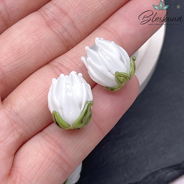 14 мм Бусина бутон белый