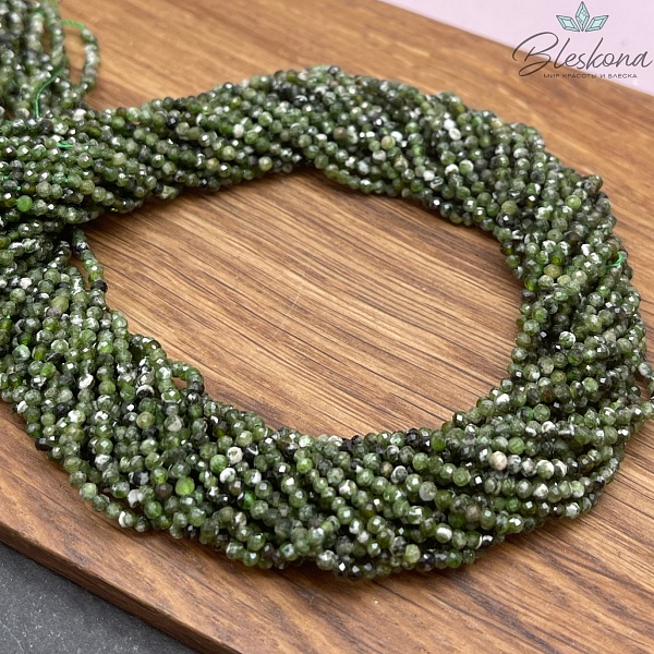 Хромдиопсид алмазная огранка №1 2 мм