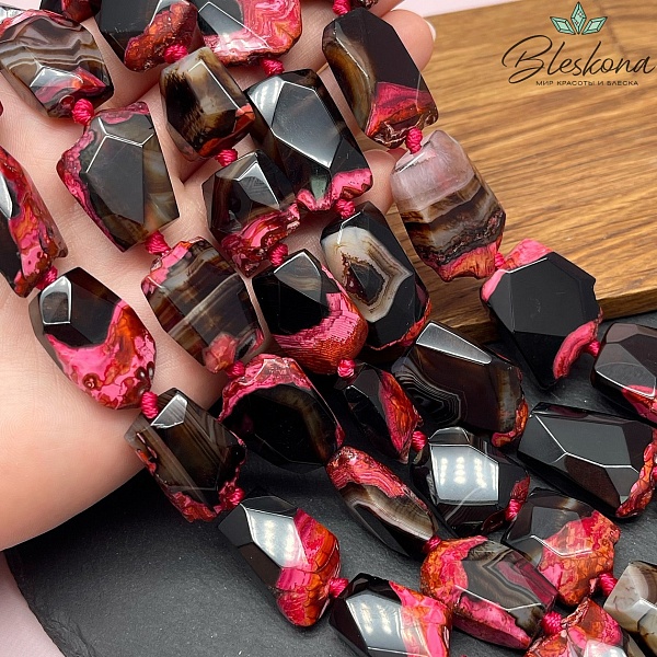 Агат розовый (тонированный) плоский фриформ огранка (24-30)*(16-20) мм