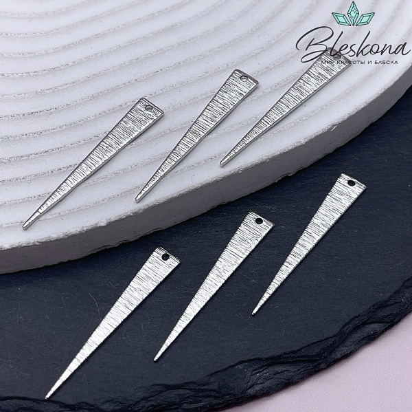 36,5*6 мм Цвет серебро, Подвеска Треугольник полосы