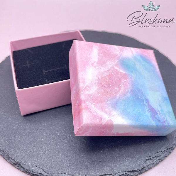 Коробка Галактика розовая черная подложка 7*7*3 см