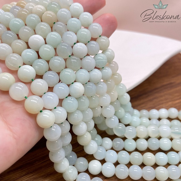 Опал зеленый 8 мм №1