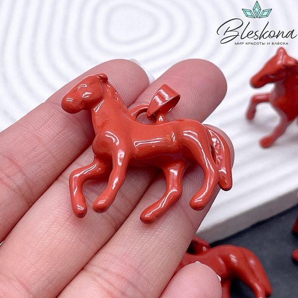 36*42 мм Подвеска Лошадь коричневая эмаль