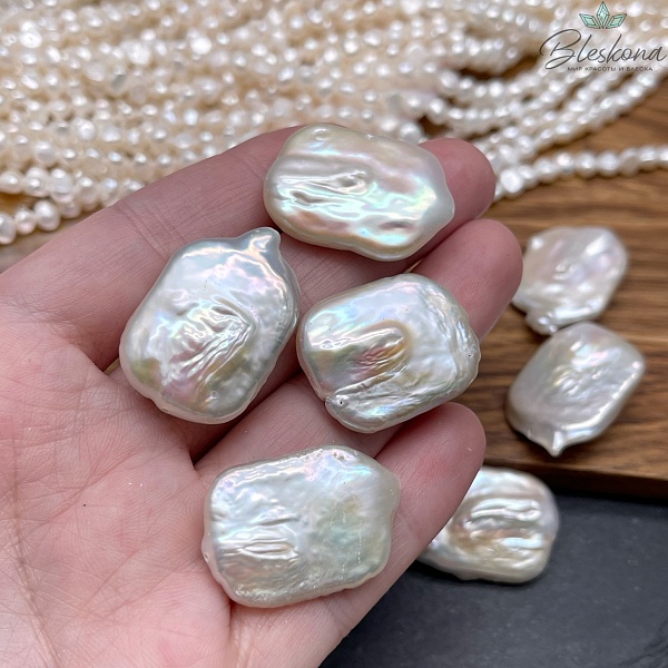 Жемчуг Барокко белый прямоугольник штучно ~ (25-27)*(19-20) мм 