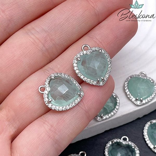 16*18мм ,цвет серебро, Подвеска Сердце в обрамлении Кварц тонированный зеленый огранка цирконы