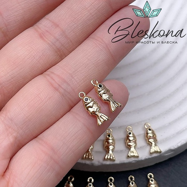 13*4,8 мм Цвет золото, Подвеска рыбка циркон