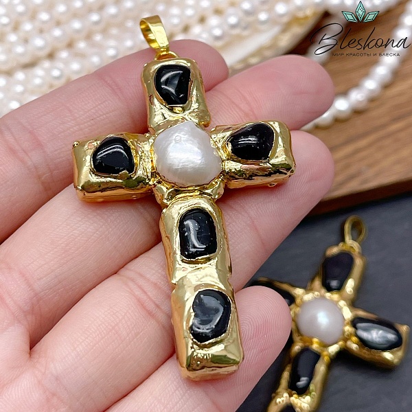 38*65 мм Цвет золото, Подвеска крест Жемчуг, Черный Агат в обрамлении