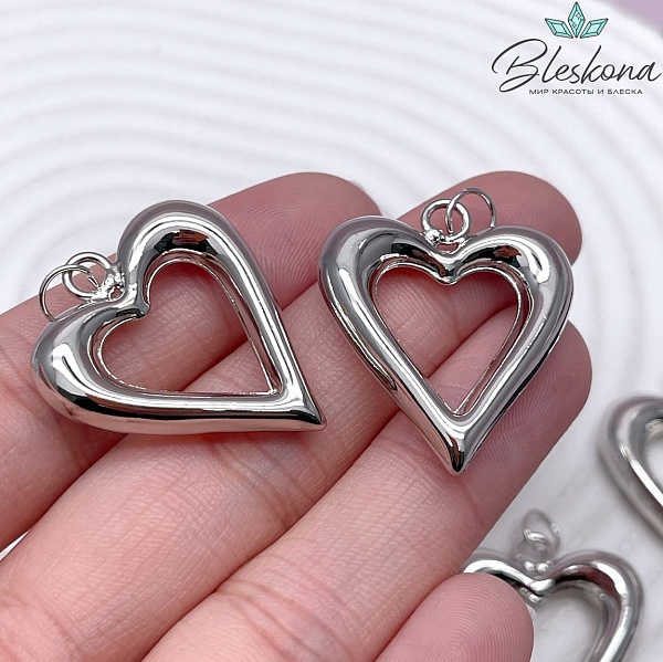 29*25,5 мм Цвет серебро, Подвеска сердце контур 