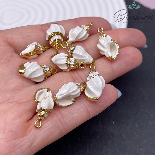 (18,5-19)*(8-9) мм, Цвет золото, Подвеска Ракушка мини белая