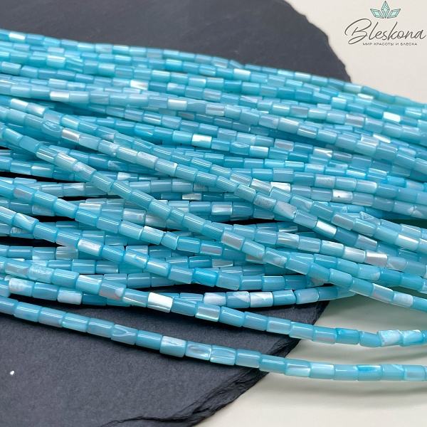 Перламутр бледно-голубой трубочки 5*3 мм 