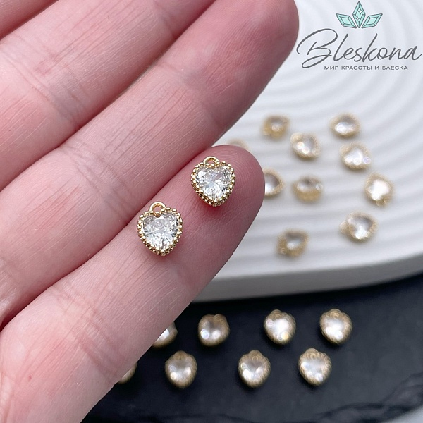 8*6,5 мм Цвет золото, Подвеска Сердце мини белый циркон