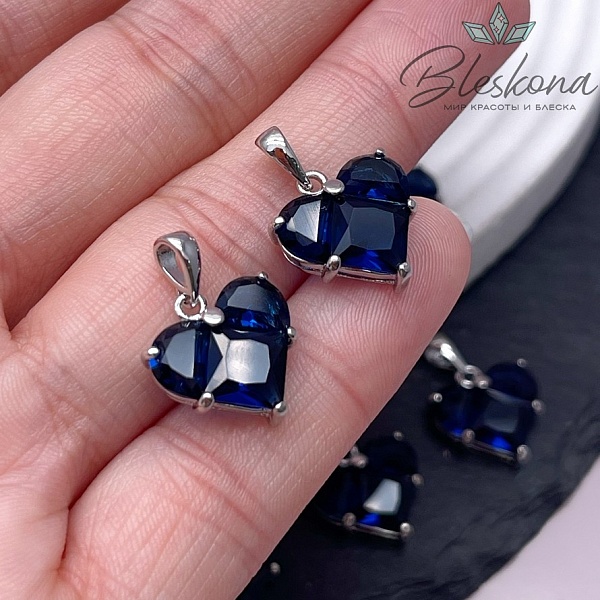 14,5*14 мм Цвет серебро, Подвеска Сердце синие цирконы 