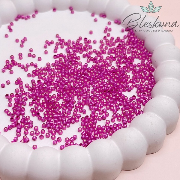 Бисер TOHO round 11/0 цвет №2107 (оттенок пурпурного)