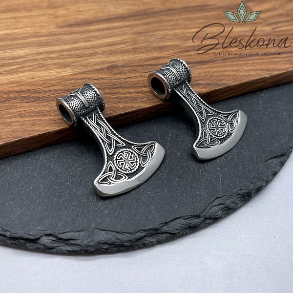 42*30,6 мм Цвет серебро, Бусина Секира Перуна