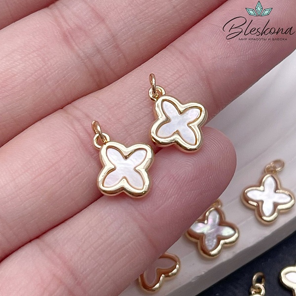 13*11 мм Цвет золото, Подвеска Клевер перламутр
