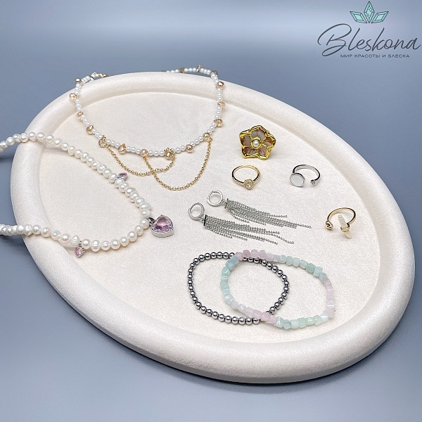 Планшет для демонстрации овальный бежевый 30*22 см