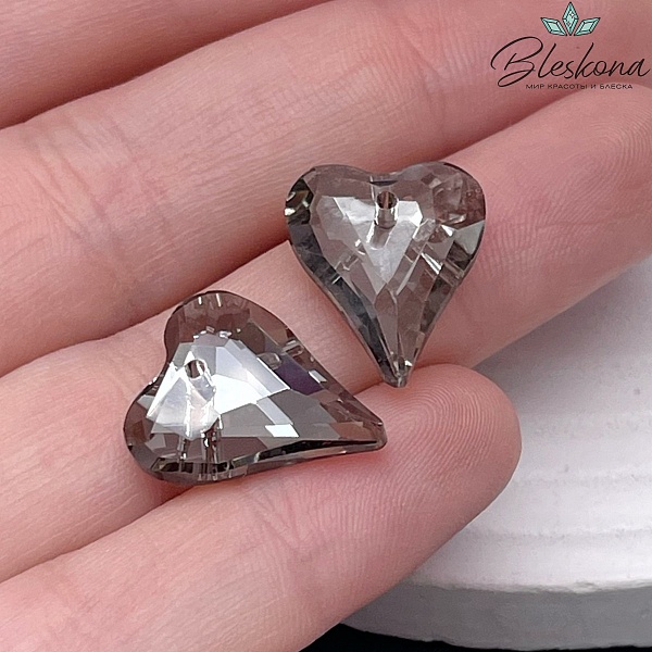 17,5*14,5 мм, Подвеска сердце стекло серое с переливом (Satin F) уп. 2 шт