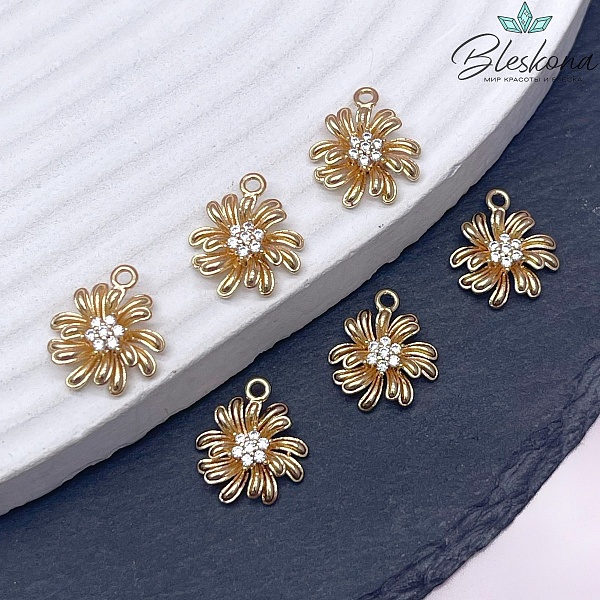 12,4мм Цвет золото, Подвеска цветок цирконы 