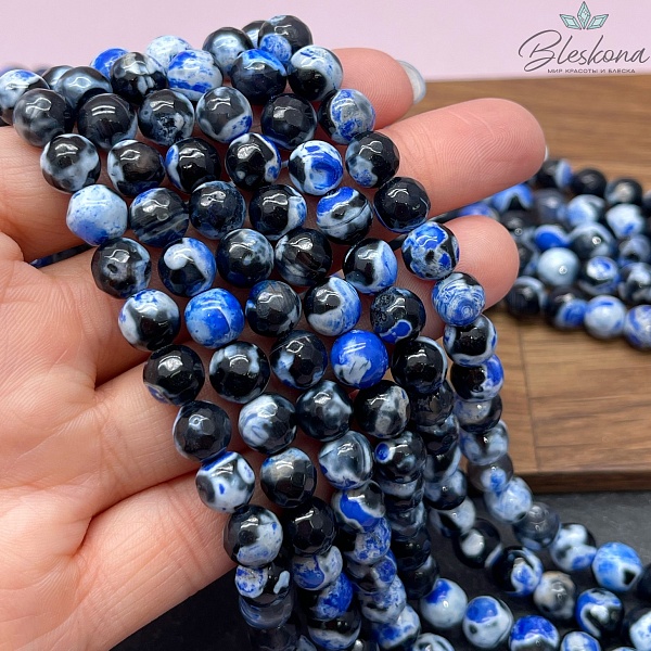 Агат черный синие разводы огранка 8 мм
