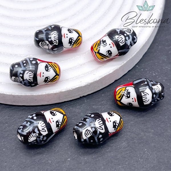 23*14 мм Керамика бусина матрёшка черно-красная