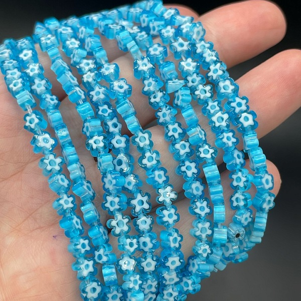 Муранское стекло синее цветок  4,5-5,5 мм