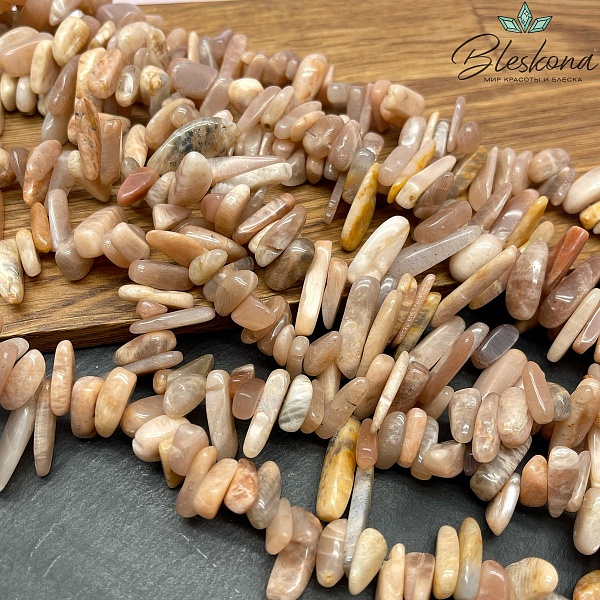 Солнечный камень сколы шлифованные (3-6)*(10-18)мм