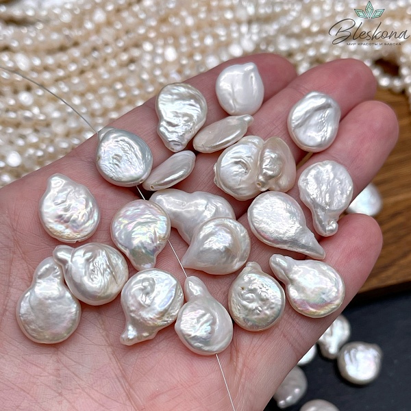 Жемчуг Барокко белый капля штучно ~ (15-18)*(11,5-12,5) мм