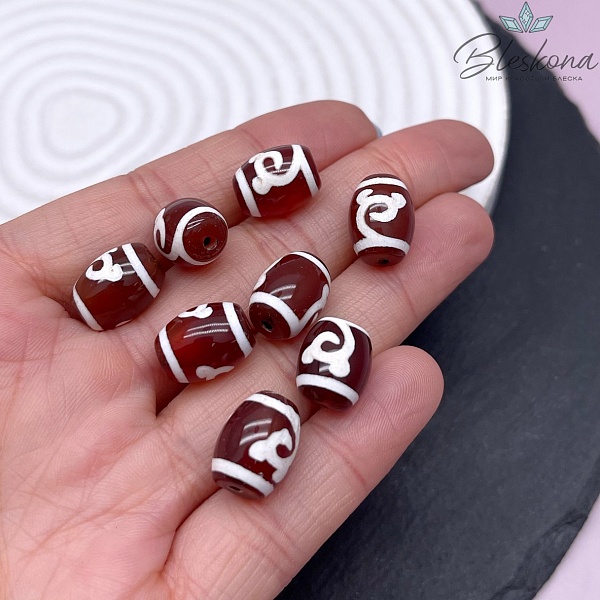 Бусина Дзи Зеленая тара бело-коричневый бочонок 10*14 мм