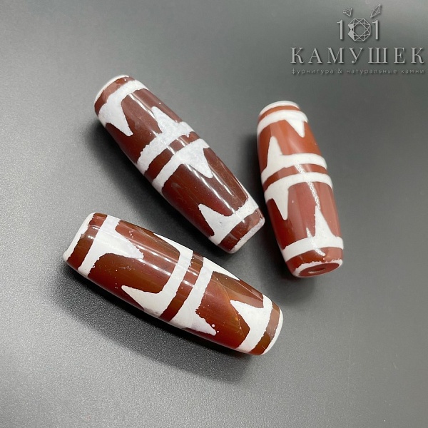 Бусина Дзи 2-й тигриный клык коричнево-белый бочонок 40*14 мм